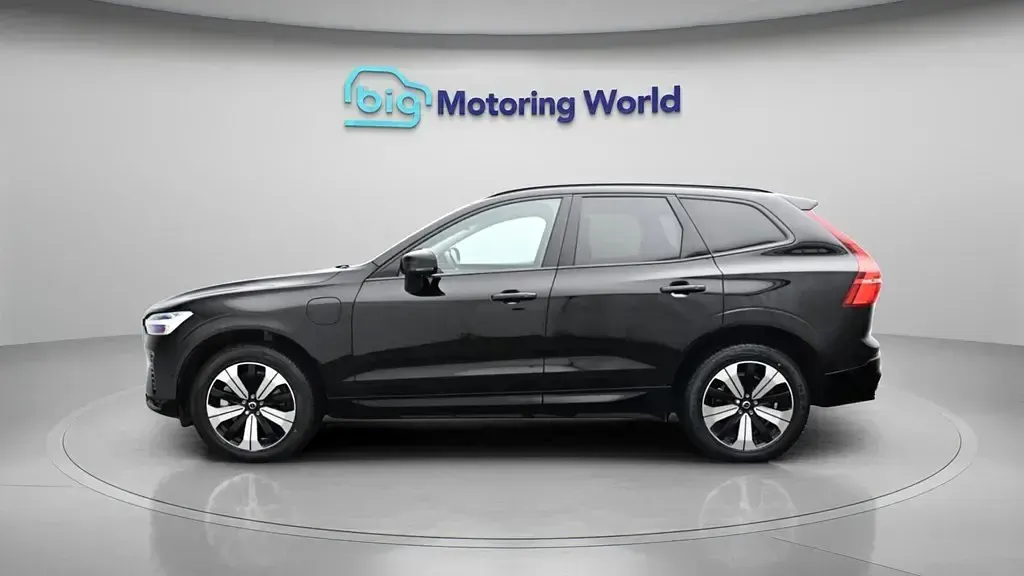 Used Volvo XC60 Plus 350 HP (257 kW) 2023 Black SUV