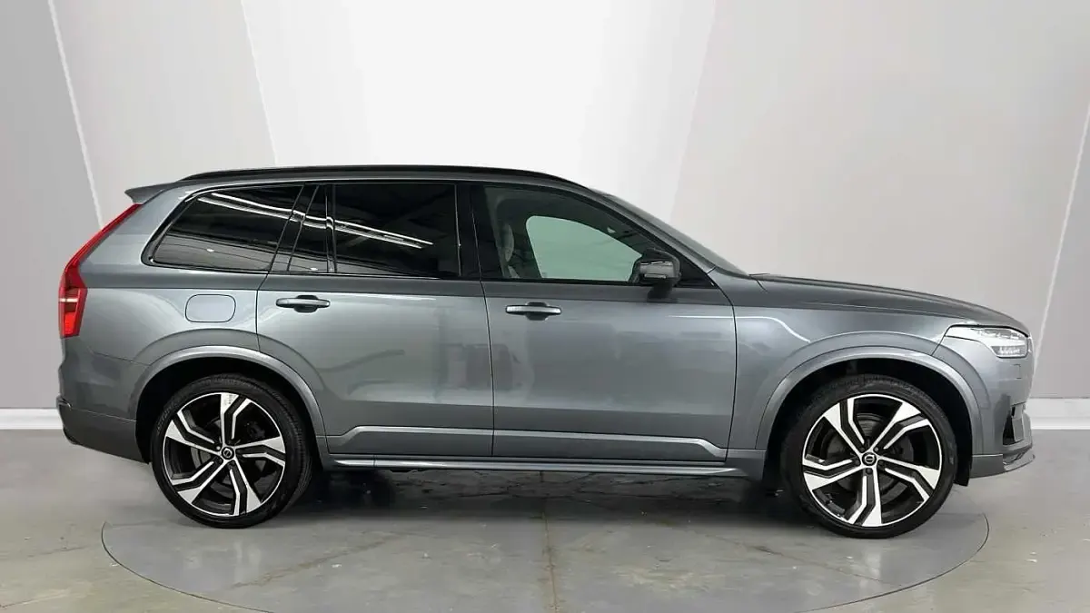 Used Volvo XC90 R-Design 247 HP (181 kW) 2020 Grey SUV