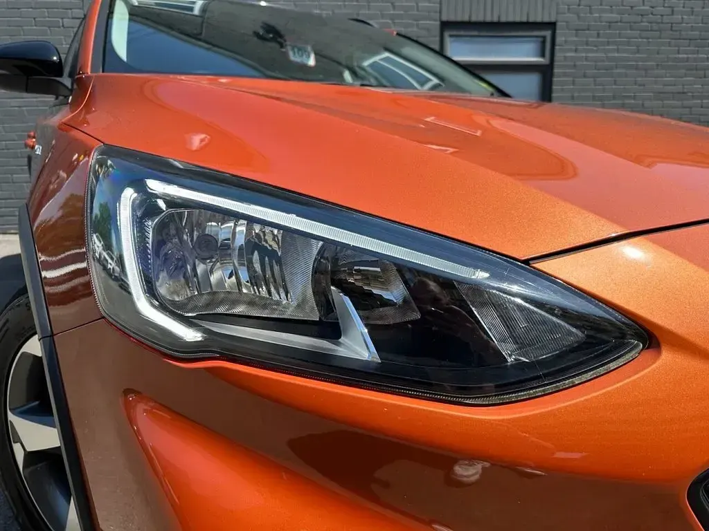 Used Ford Focus Active 125 HP (91 kW) 2019 Orange Hatchback