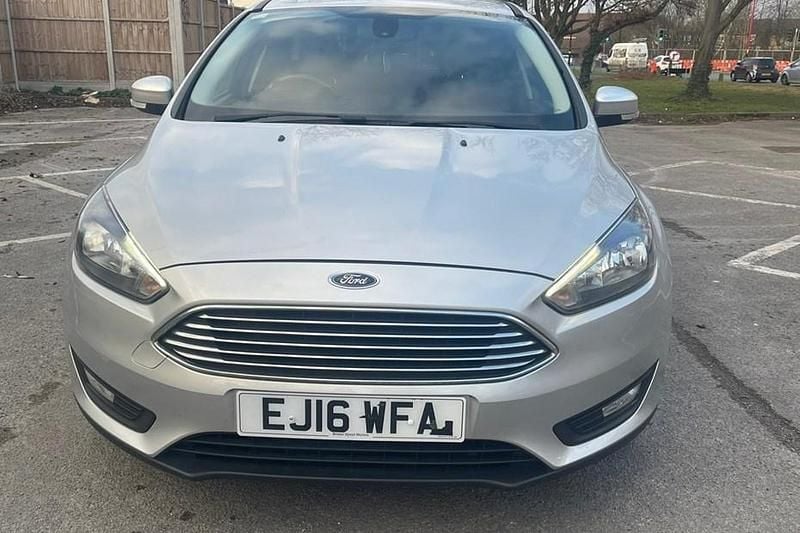 Silver Used 2016 Ford Focus Zetec Hatchback | £5,299 (Good price) - Image 1/1