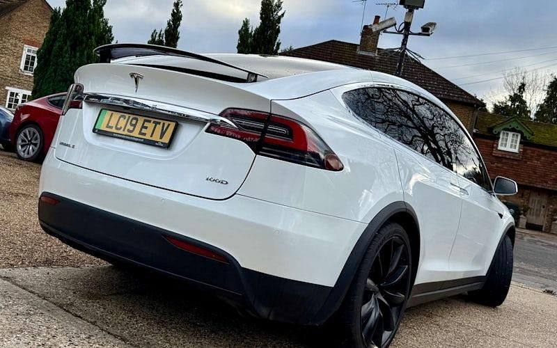 Used Tesla Model X 448 kW (610 HP) 2019 White SUV