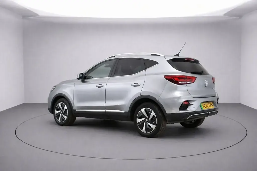 Usado MG ZS Trophy 114 kW (156 CV) 2022 Plateado SUV