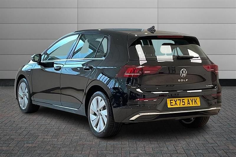 Used VW Golf VIII Style 204 HP (150 kW) 2025 Unknown Hatchback