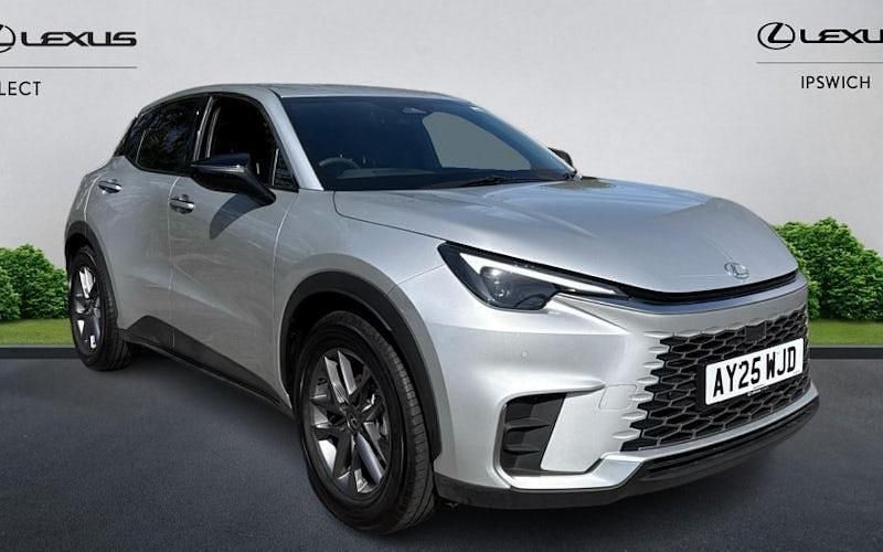 Second-hand Lexus LBX 136 CP (100 kW) 2026 SUV