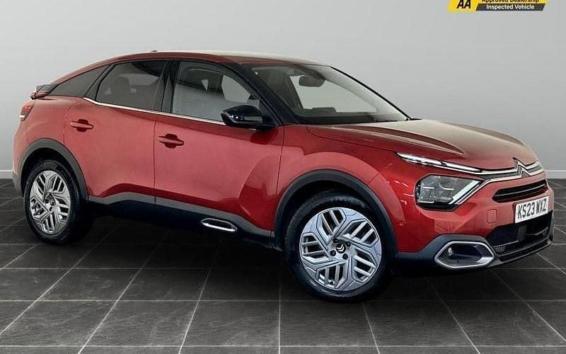 Red Used 2023 Citroën C4 Shine Hatchback | £13,395 (Good price) - Image 1/2