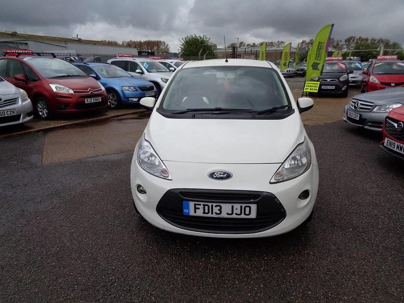 Used Ford Ka Zetec 69 HP (50 kW) 2013 White Hatchback