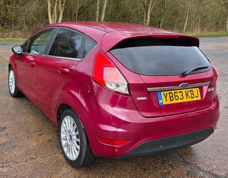 Used Ford Fiesta Titanium 2014 Red Hatchback