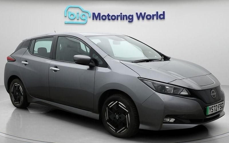 Used 2025 Nissan Leaf Acenta Hatchback | £10,900 (Good price) - Image 1/4