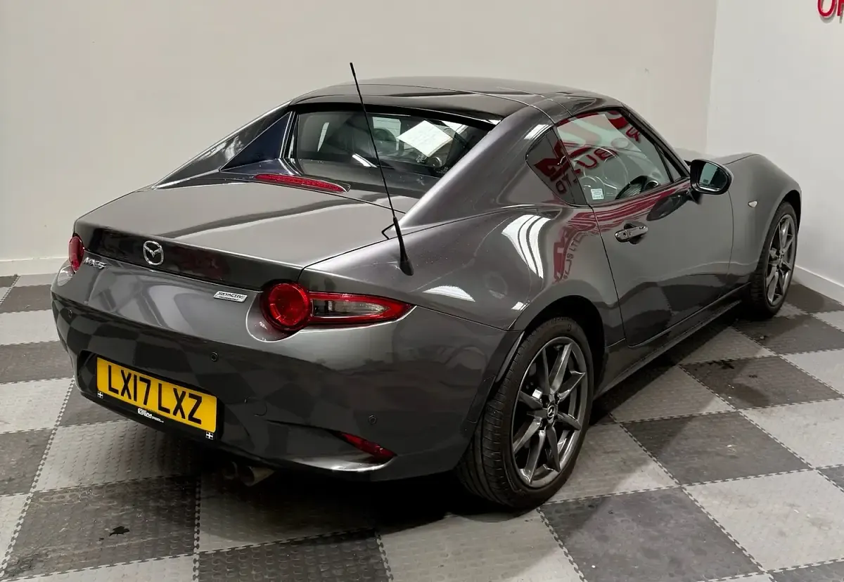 Used Mazda MX5 Inclusive 160 HP (117 kW) 2017 Grey Cabriolet