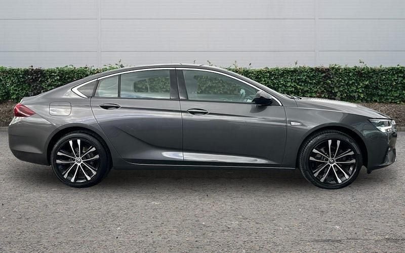 Used Vauxhall Insignia Edition 122 HP (89 kW) 2021 Grey Hatchback