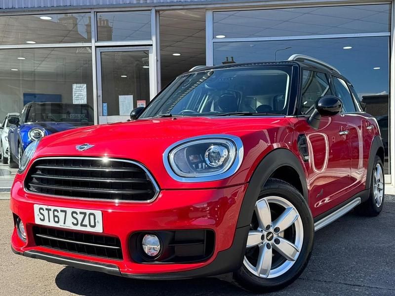 Red Used 2017 Mini Cooper D Hatchback | £8,300 (Fair price) - Image 1/4
