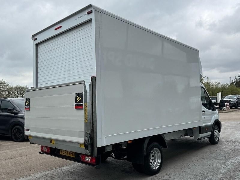 Usado Ford Transit 130 HP (95 kW) 2023 Branco Cabrios