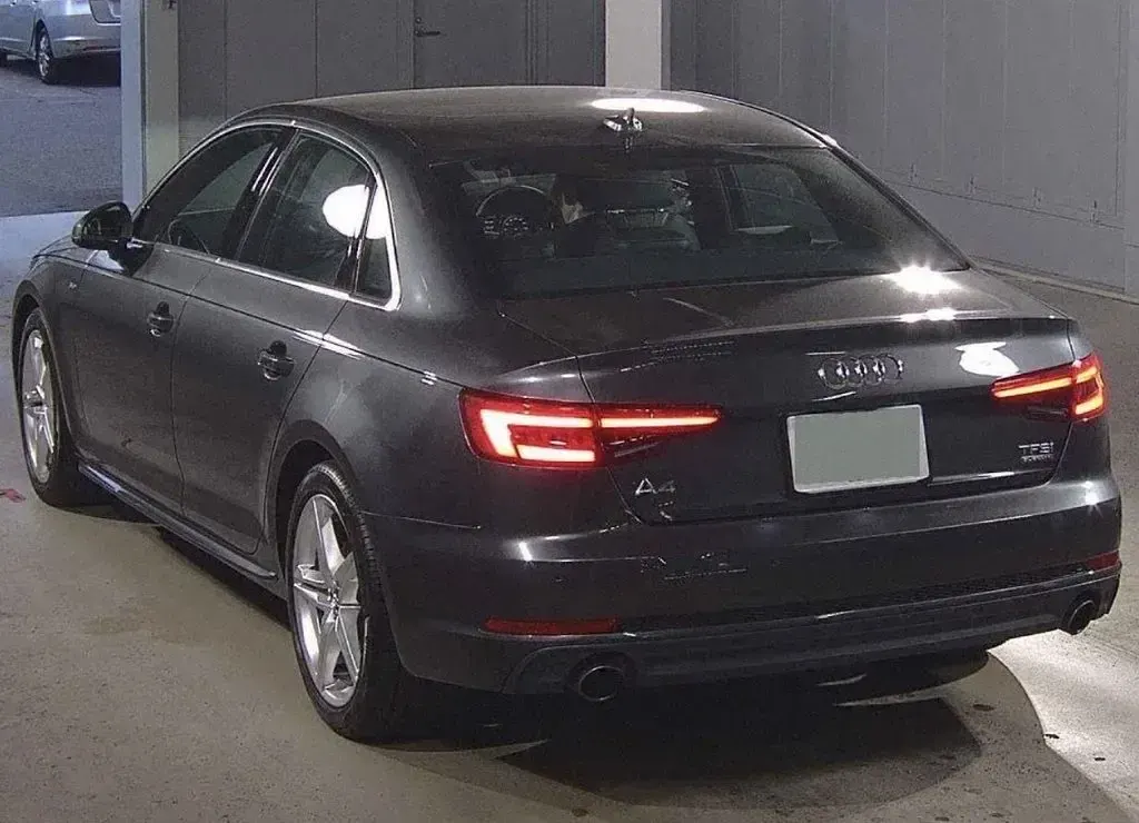 Used Audi A4 S-Line 252 HP (185 kW) 2016 Grey Sedan