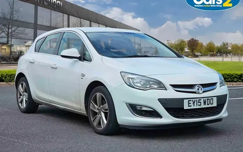 Used Vauxhall Astra SRi 101 HP (74 kW) 2015 Hatchback