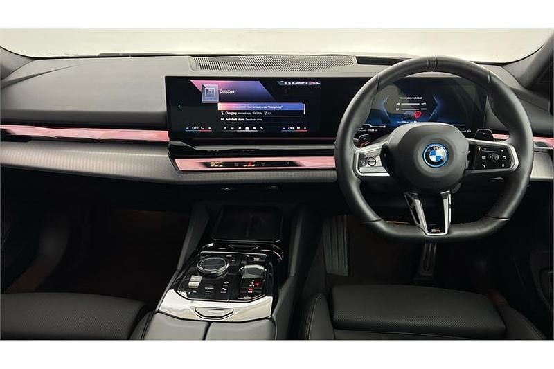 Used BMW 550e M Sport 489 HP (359 kW) 2025 Carbon black Sedan