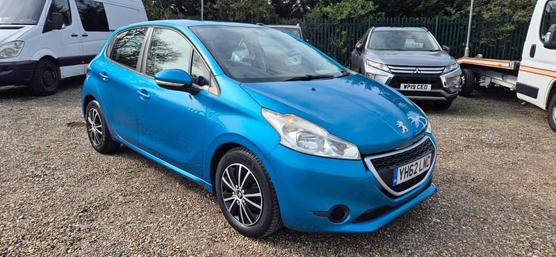 Used Peugeot 208 Access 82 HP (60 kW) 2012 Blue Hatchback
