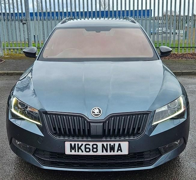 Used Skoda Superb SportlinePlus 190 HP (139 kW) 2018 Grey Estate
