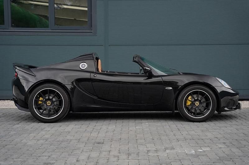 Used Lotus Elise 220 HP (161 kW) 2021 Motorsport black Cabriolet