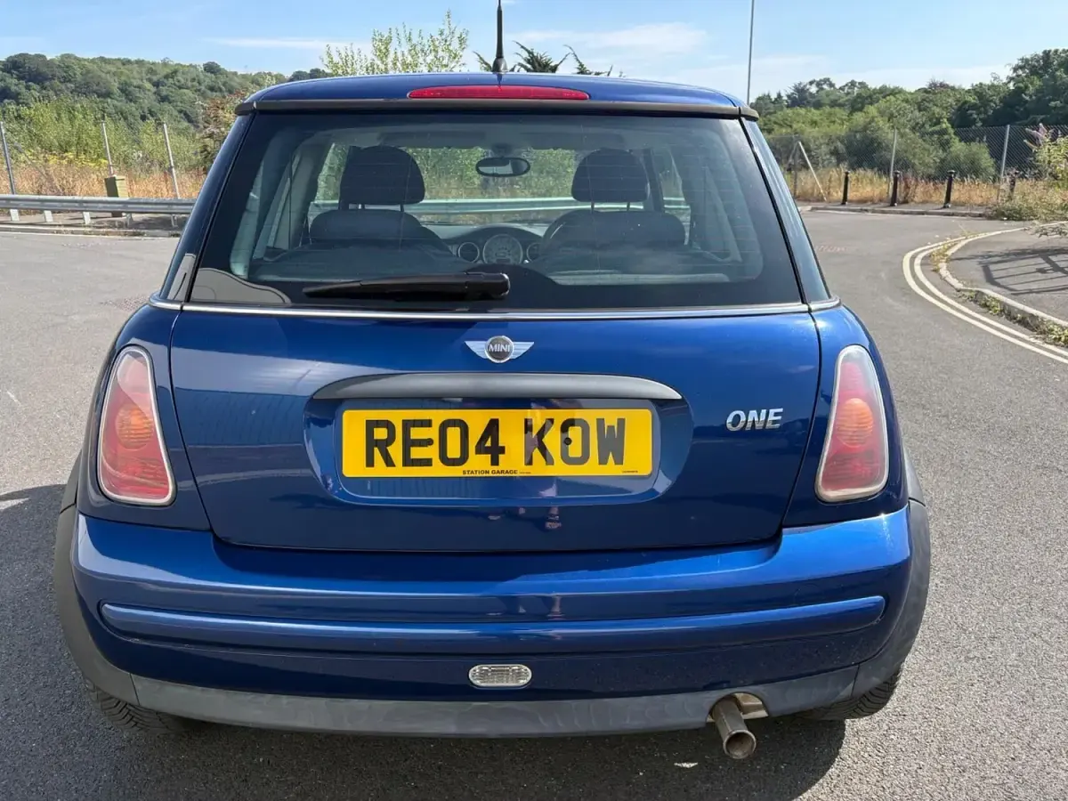 Used Mini ONE Hatch 90 HP (66 kW) 2004 Blue Hatchback