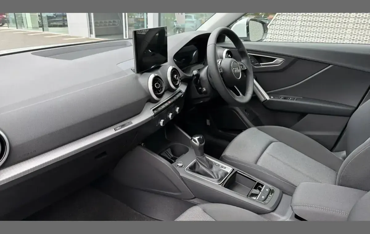 Used Audi Q2 Sport 147 HP (108 kW) 2026 White SUV