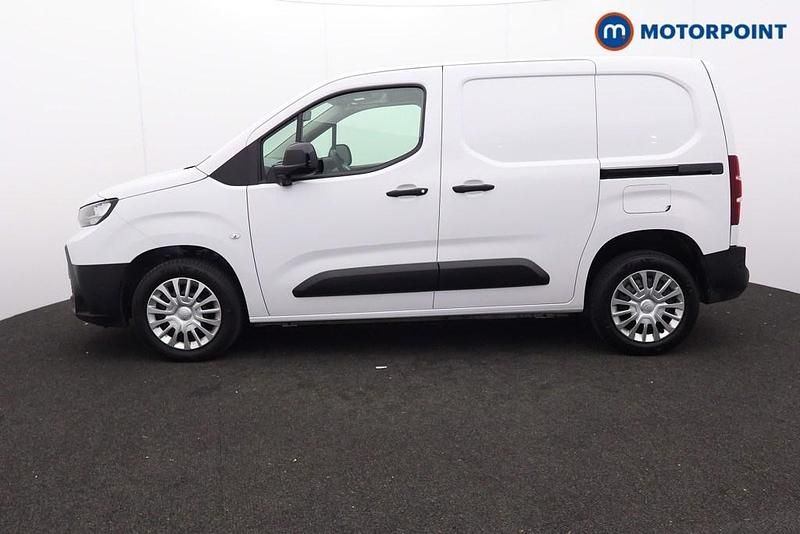 Used Toyota Proace 2025 White MPV