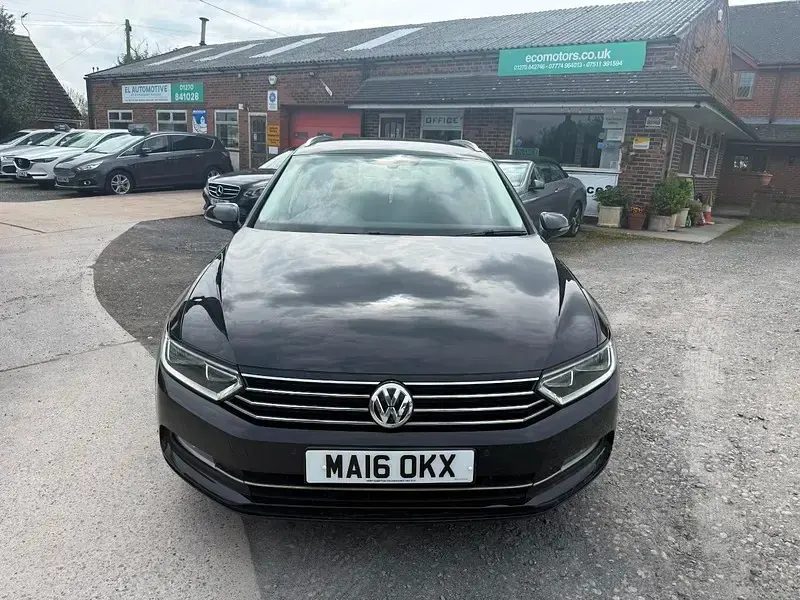 Used VW Passat Business 190 HP (139 kW) 2016 Black Estate