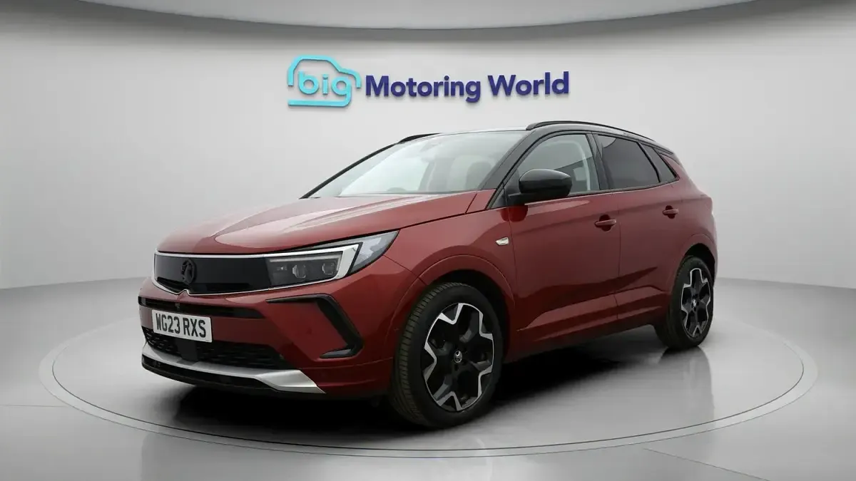 Used Vauxhall Grandland X Ultimate 131 HP (96 kW) 2023 Red SUV
