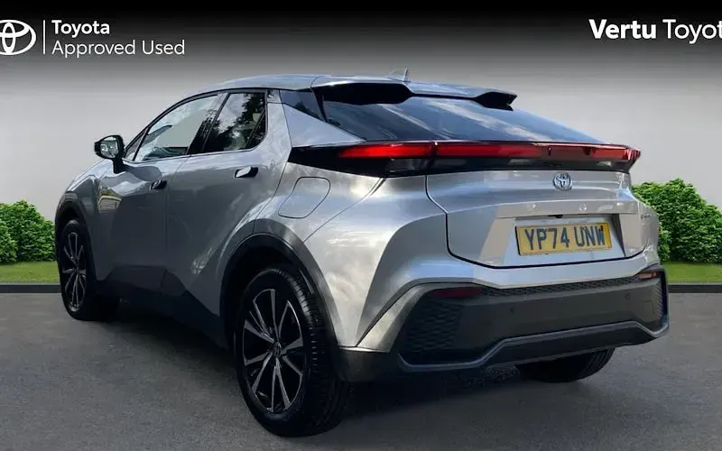 Used Toyota C-HR Design 223 HP (164 kW) 2026 SUV