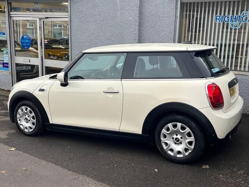 Used Mini ONE Classic 2019 White Hatchback