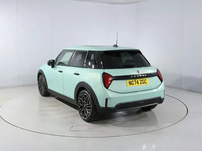 Used Mini Cooper S Hatch 201 HP (147 kW) 2025 Green Hatchback