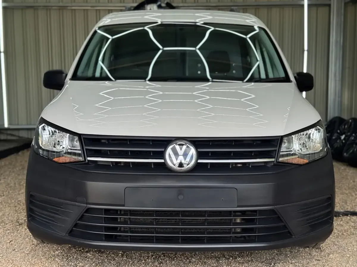 Used VW Caddy Startline 102 HP (75 kW) 2019 White MPV