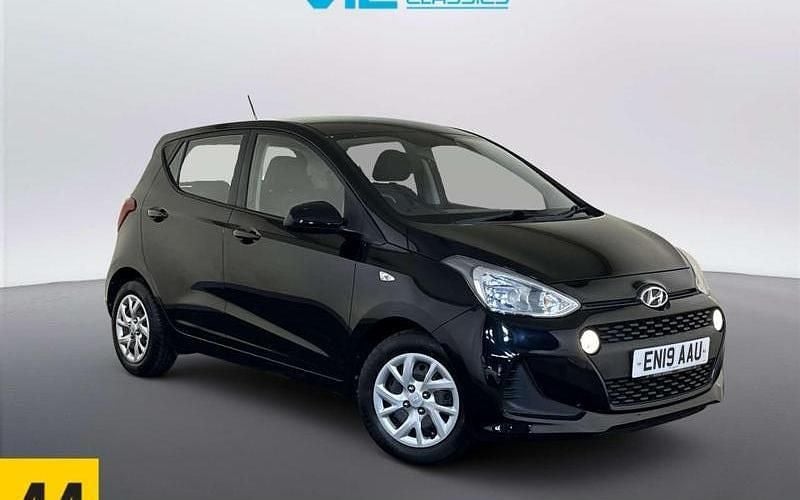Used Hyundai i10 SE 67 HP (49 kW) 2019 Black Hatchback
