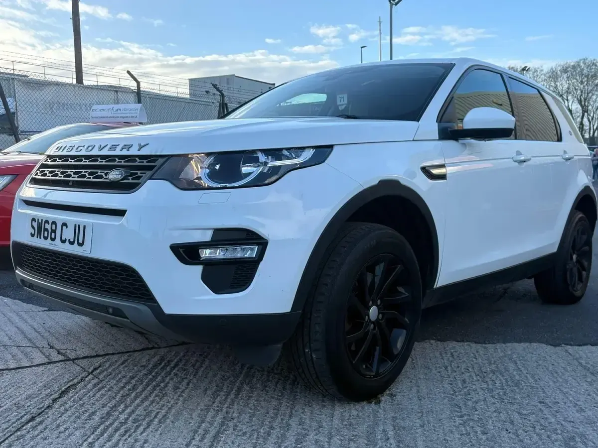 Used Land Rover Discovery Sport SE 2018 White SUV