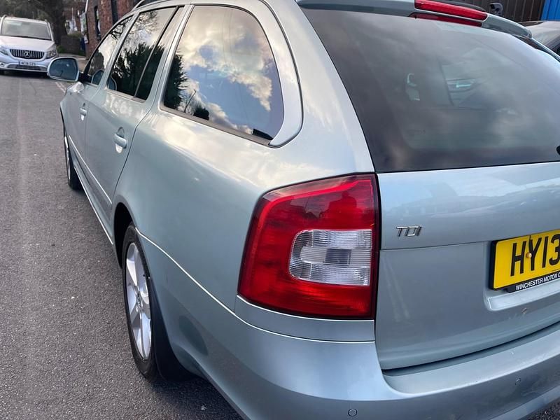 Usado Skoda Octavia SE 2013 Verde Familiar