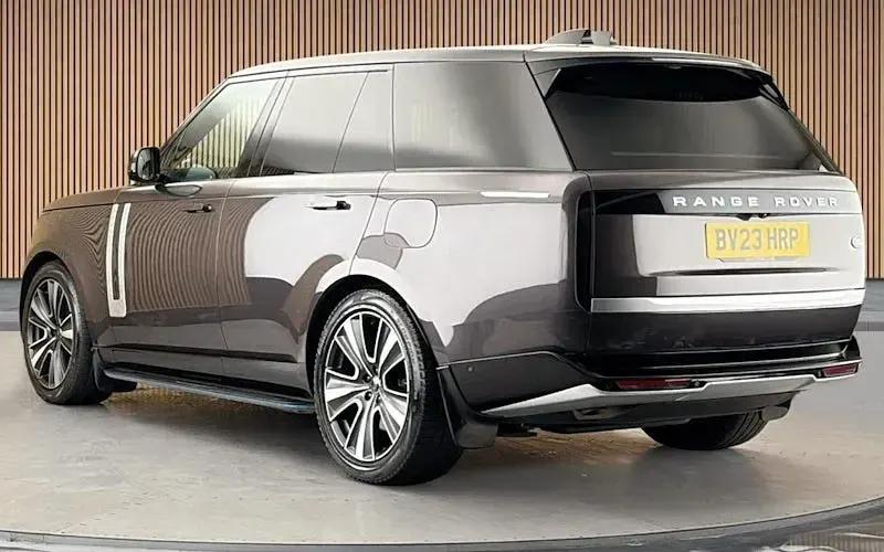 Used Land Rover Range Rover First Edition 510 HP (375 kW) 2023 Charente grey SUV