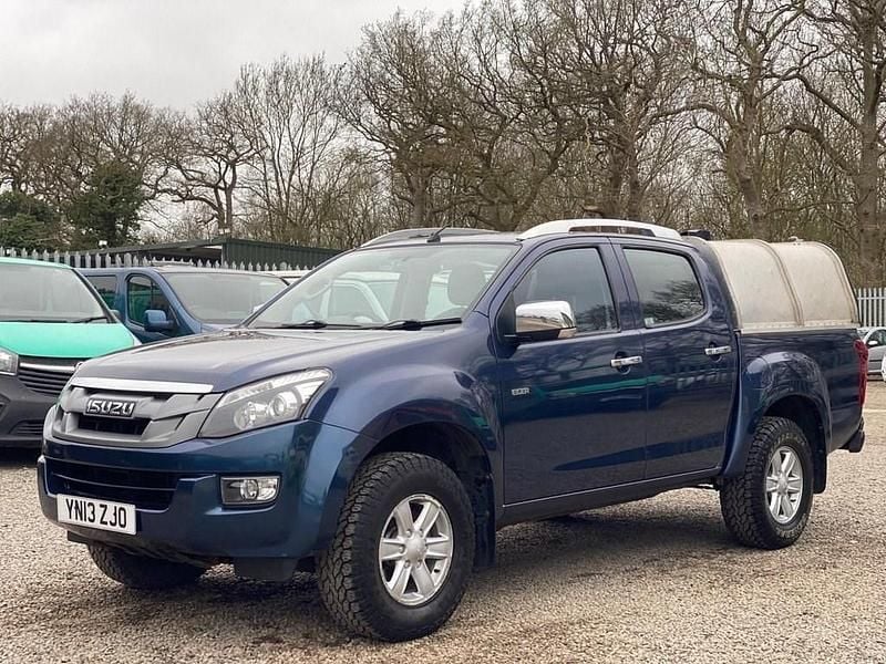 Used Isuzu D-Max 2013 Blue Pickup