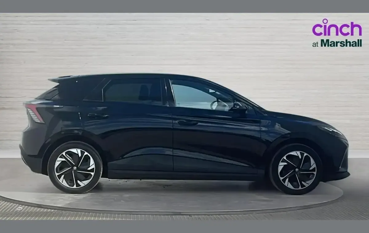 Used MG MG4 EV Trophy 150 kW (204 HP) 2022 Black Hatchback