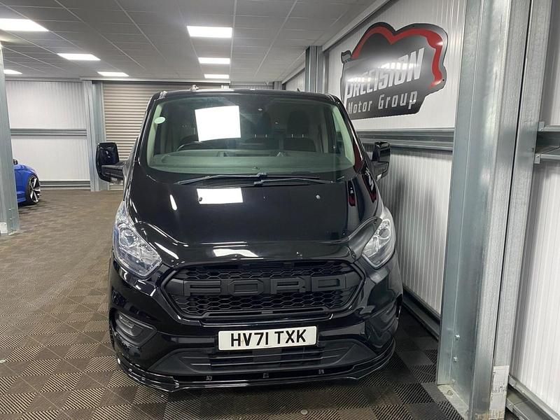Used Ford Transit Custom Limited 130 HP (95 kW) 2021 Black Van