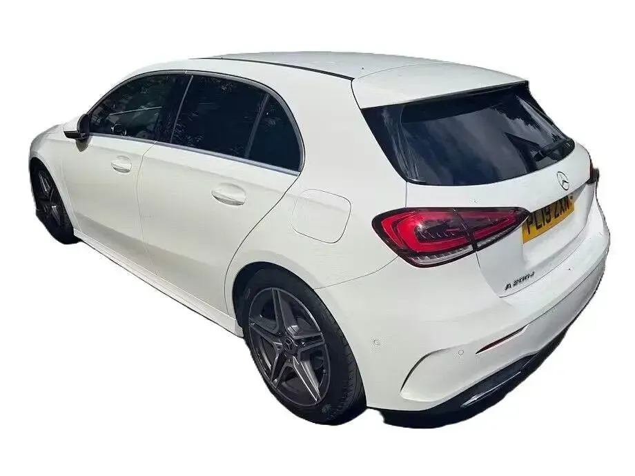 Käytetty Mercedes A200 Executive 150 HP (110 kW) 2019 Valkoinen Viistoperä
