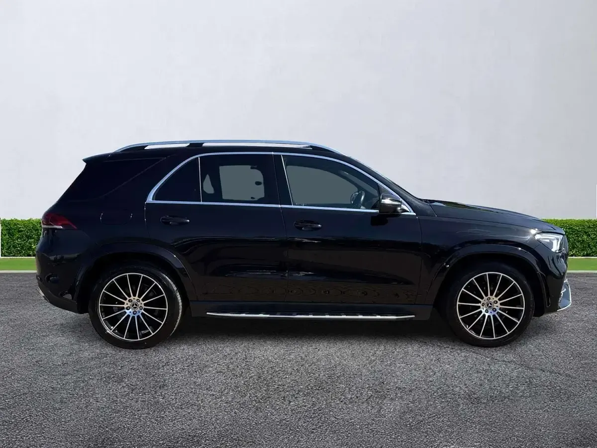 Used Mercedes GLE400 AMG line 2023 Black SUV