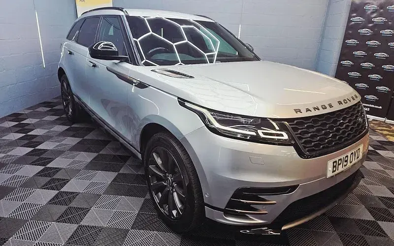 Used Land Rover Range Rover Velar SE Dynamic 179 HP (131 kW) 2020 SUV