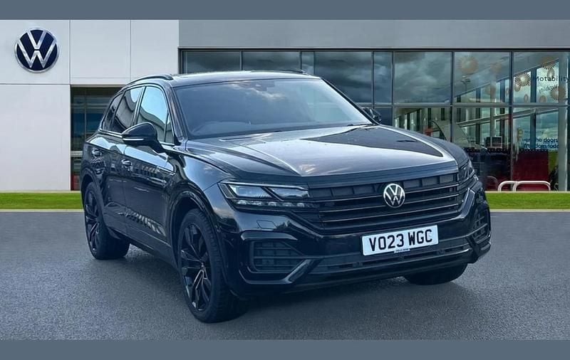 Black Used 2023 VW Touareg Black Edition SUV | £41,169 (Good price) - Image 1/4