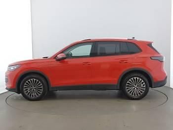 New VW Tiguan Match 150 HP (110 kW) 2025 Red SUV