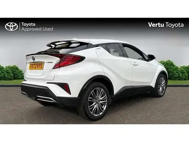 Second-hand Toyota C-HR 194 CP (142 kW) 2023 SUV