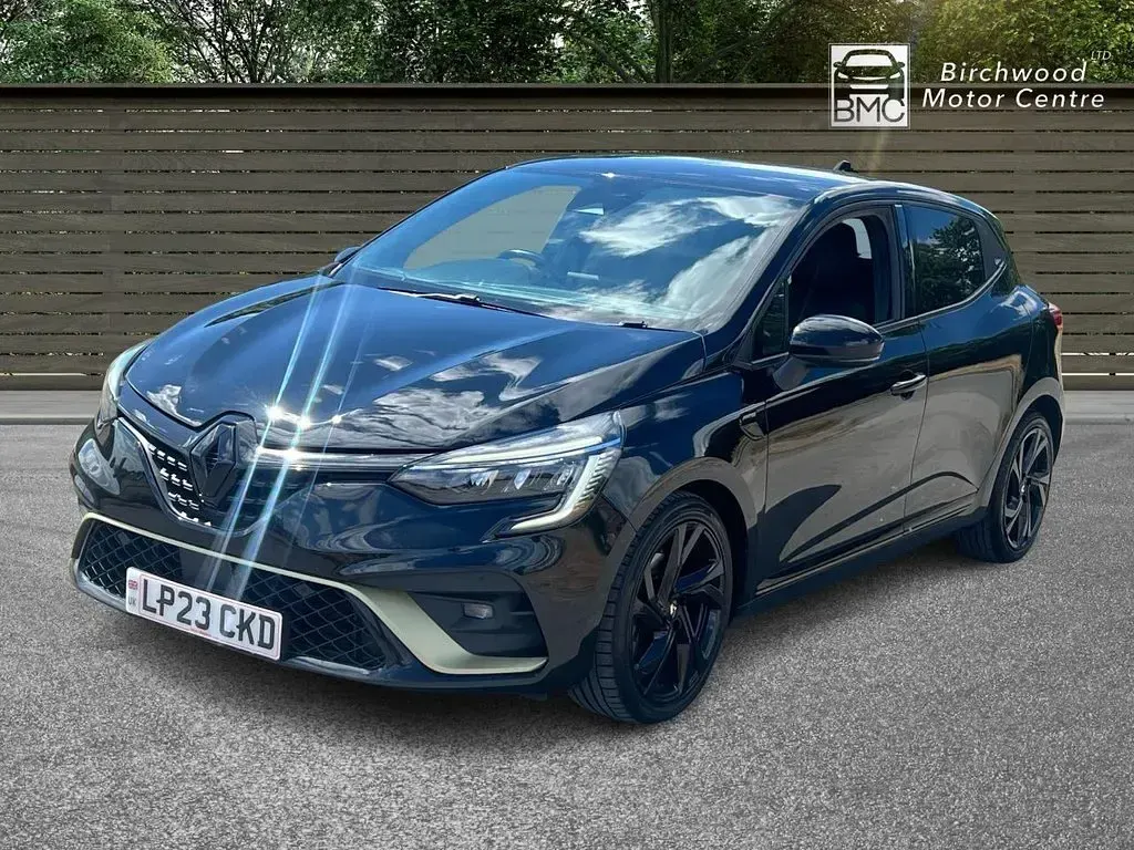 Used Renault Clio Engineered 145 HP (106 kW) 2023 Black Hatchback