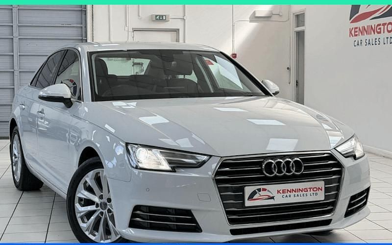 Begagnad Audi A4 Design 150 HK (110 kW) 2018 Sedan