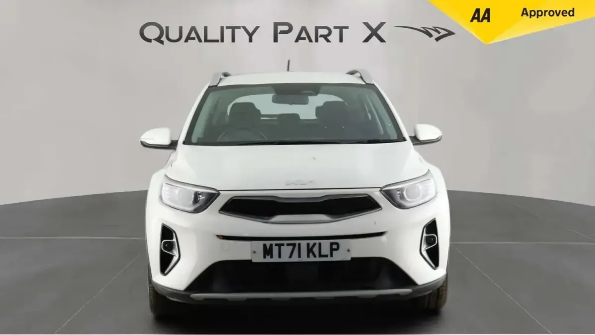 Used Kia Stonic 99 HP (72 kW) 2021 White SUV