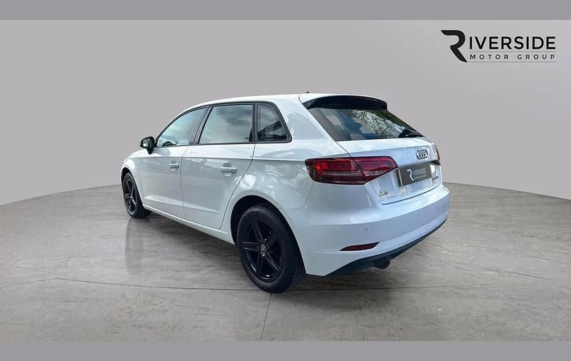 Used Audi A3 113 HP (83 kW) 2019 White Sedan