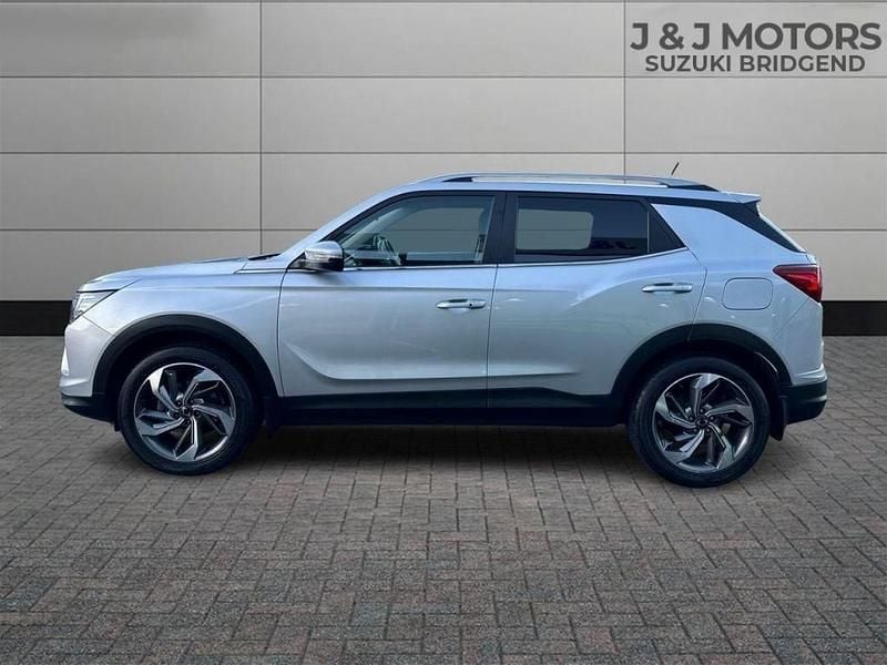 Used Ssangyong (KGM) Korando 163 HP (119 kW) 2019 Silver Estate
