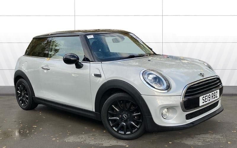Used 2021 Mini Cooper Classic Hatchback | £9,979 (Super price) - Image 1/4
